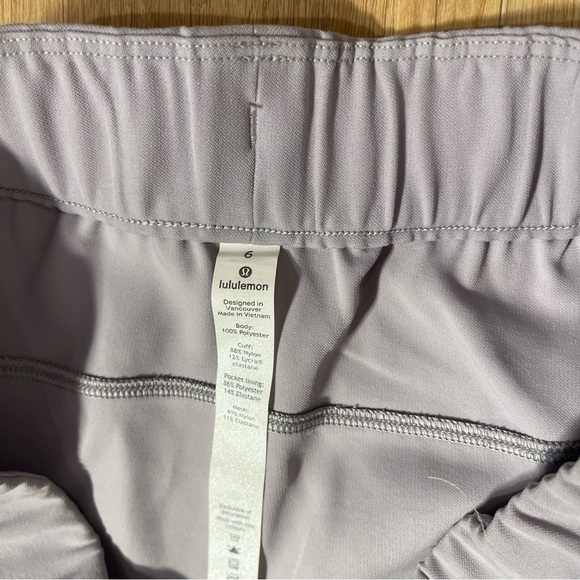 LULULEMON Women's Size 6 On The Fly Jogger Pants 28" Woven GUC Dark Chrome - Picture 4 of 10